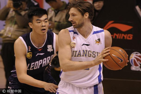切尔西2:0胜富勒姆 VAR介入改变比赛走向